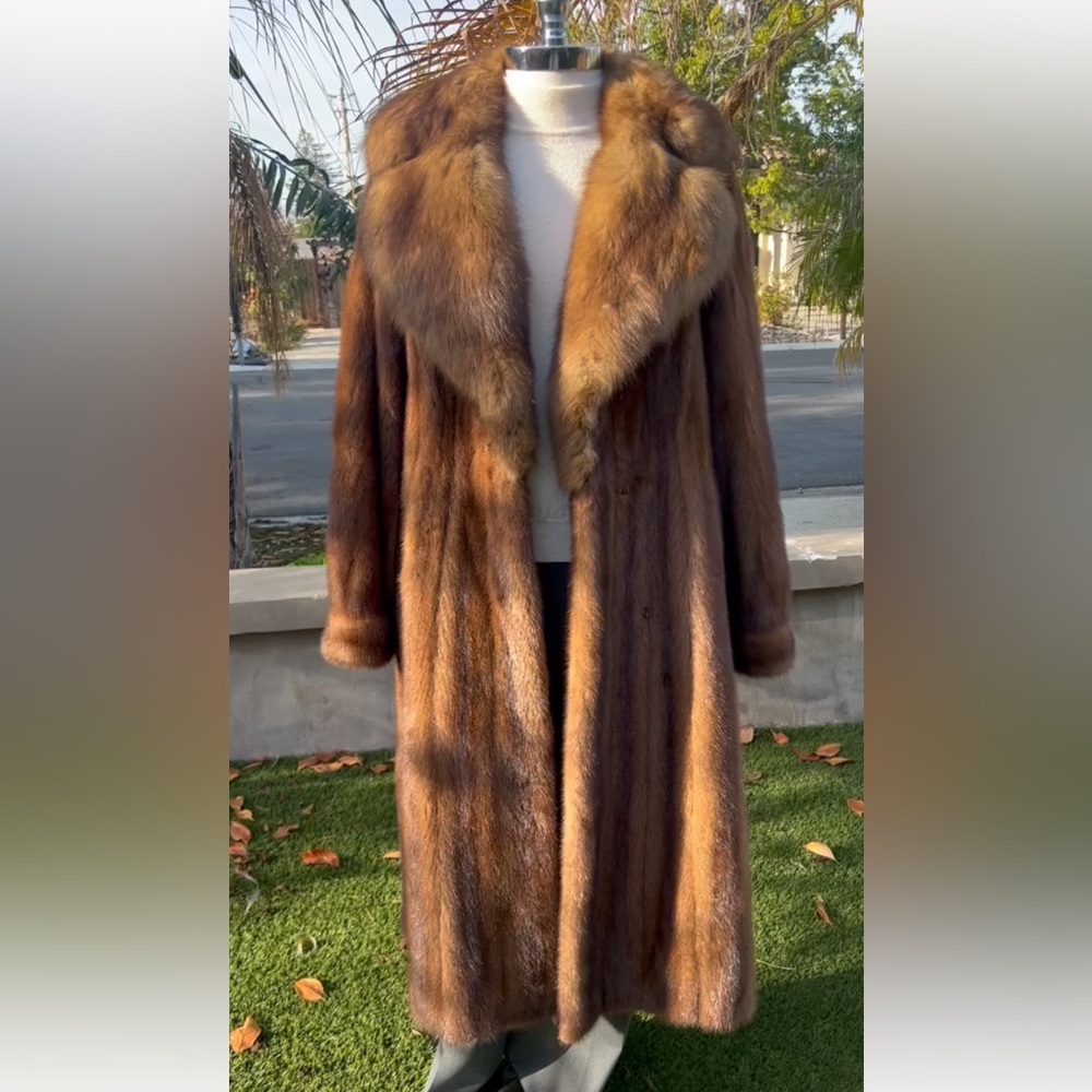 Sable trimmed Mink real fur coat - Picture 4 of 4